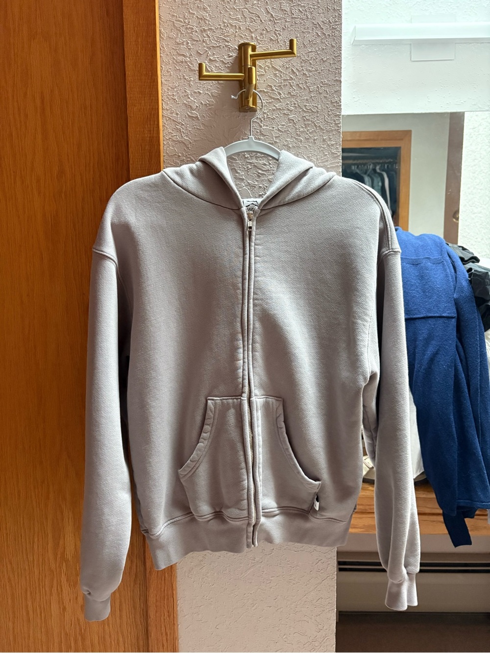 Akimbo Everyday Zip-Up Hoodie